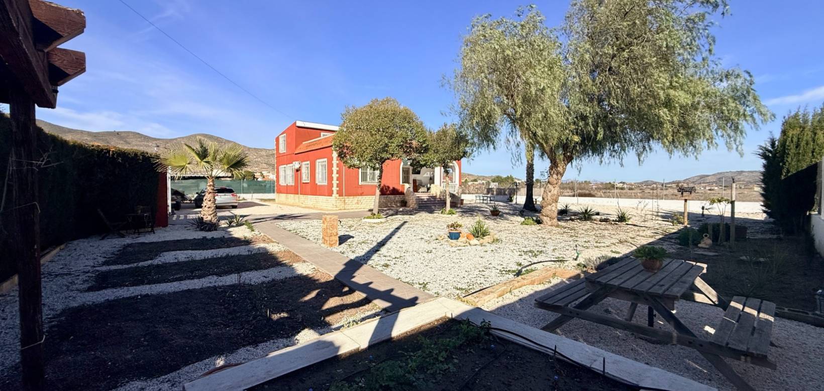 Resale - Villa - Hondón de los Frailes