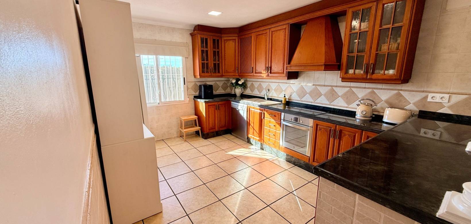 Resale - Villa - Hondón de los Frailes