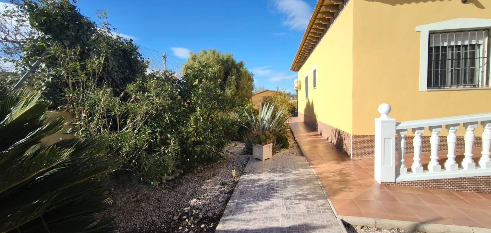 Resale - Villa - Hondón de los Frailes