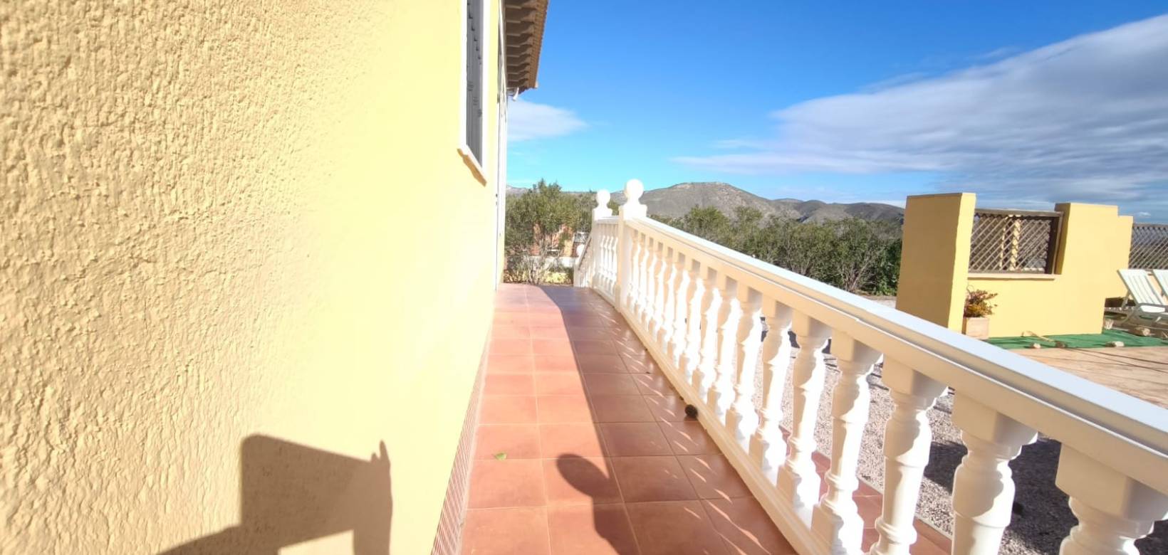 Resale - Villa - Hondón de los Frailes