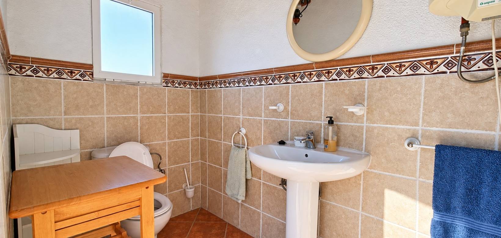Resale - Villa - Hondón de los Frailes
