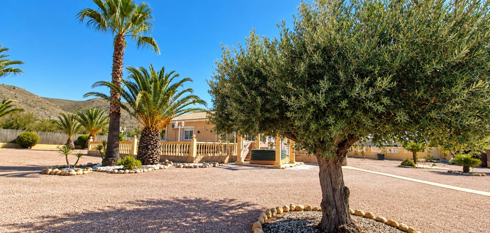Resale - Villa - Hondón de los Frailes