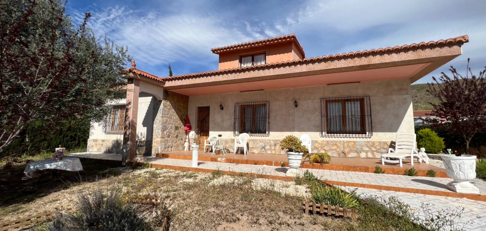 Resale - Villa - Hondón de los Frailes