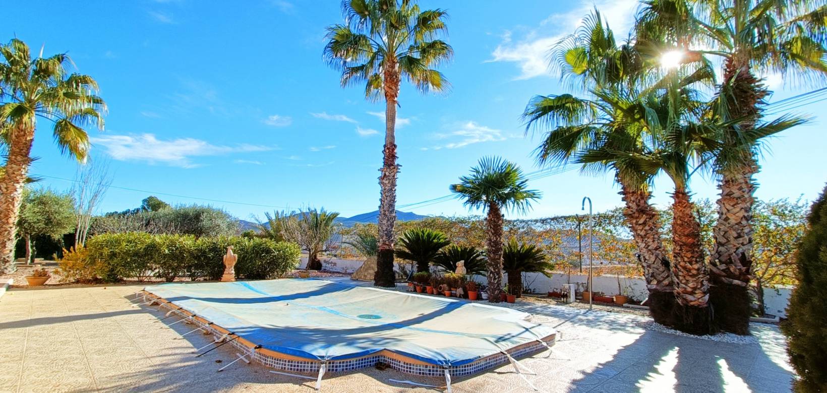 Resale - Villa - Hondón de los Frailes