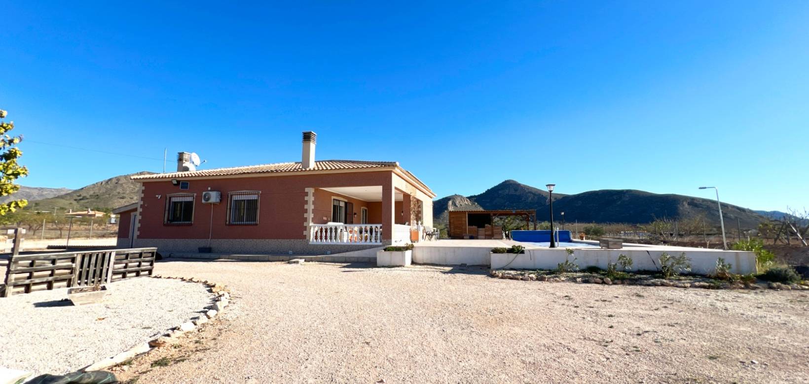 Resale - Villa - Hondón de los Frailes