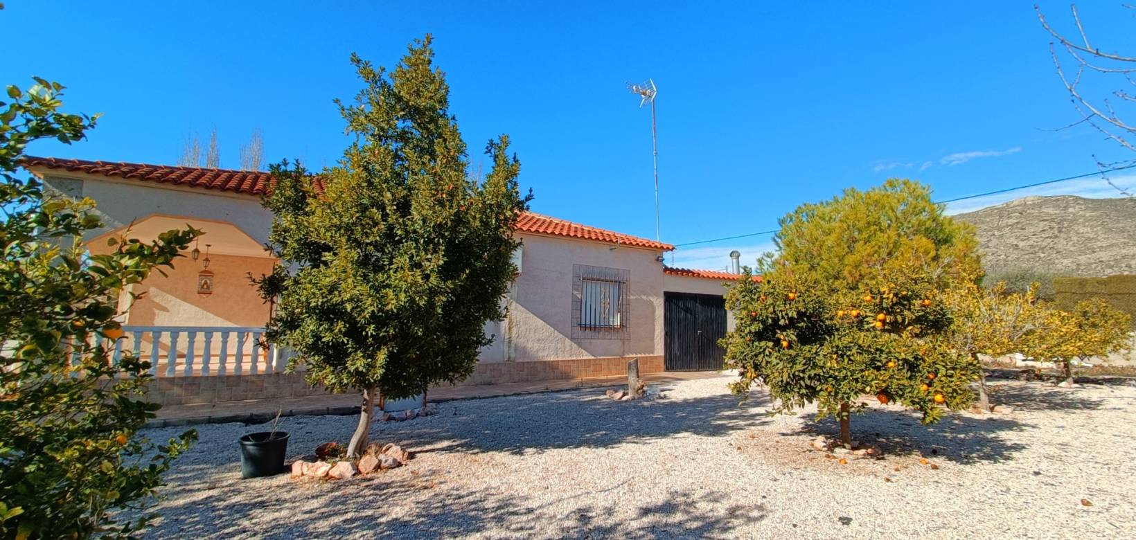 Resale - Villa - Hondón de los Frailes