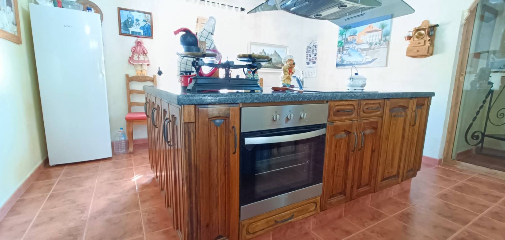 Resale - Villa - Hondón de los Frailes