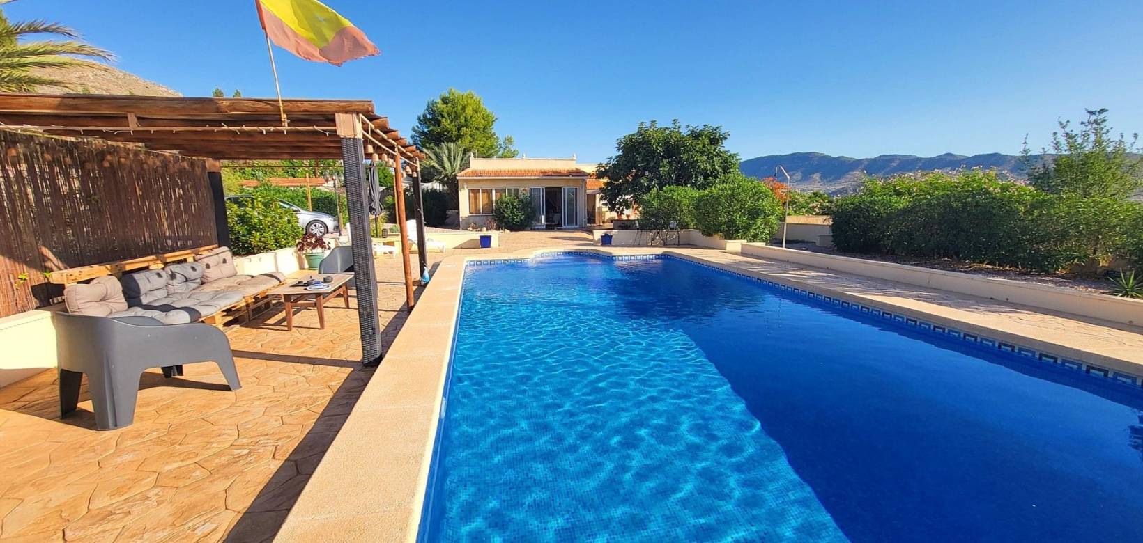 Resale - Villa - La Romana