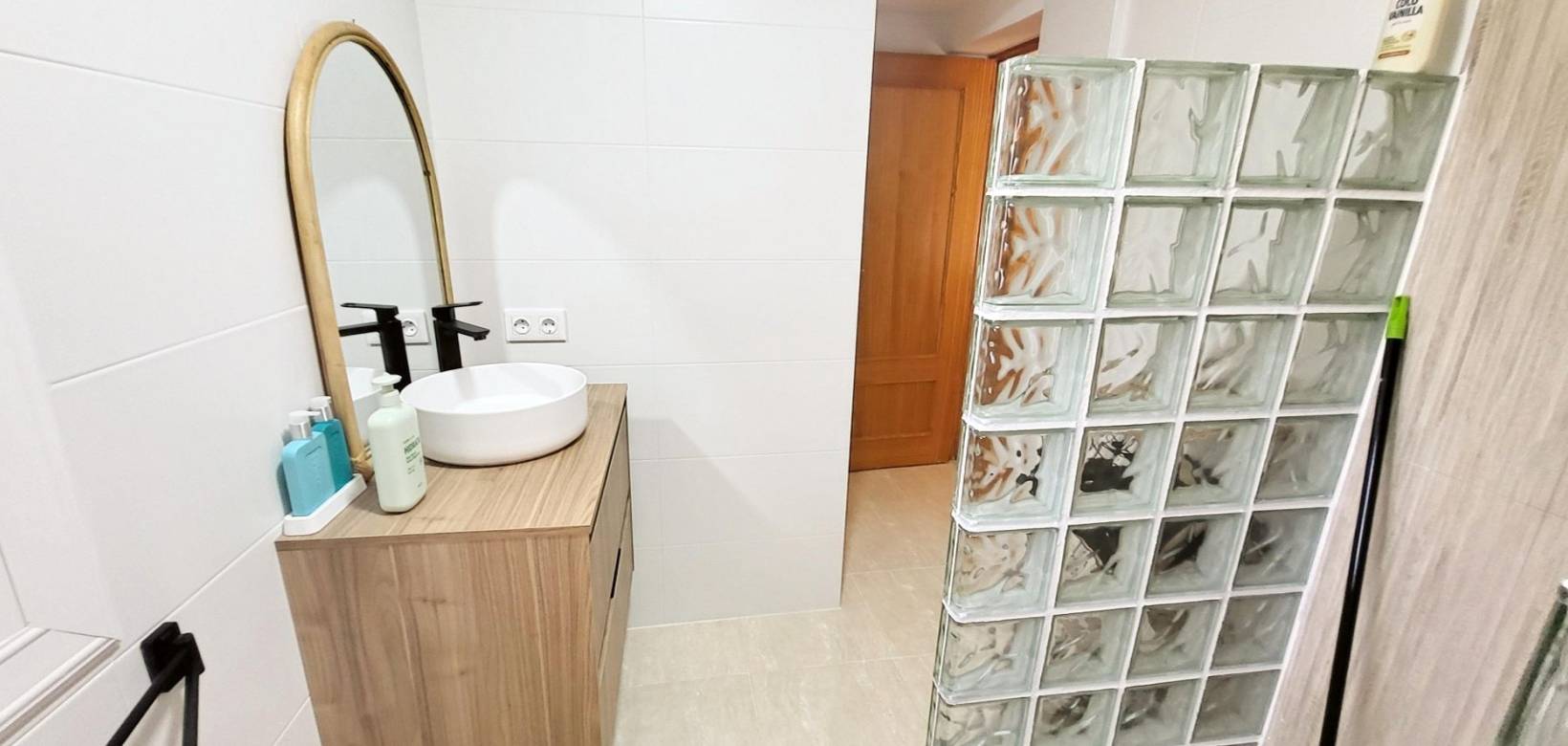 Resale - Villa - La Romana