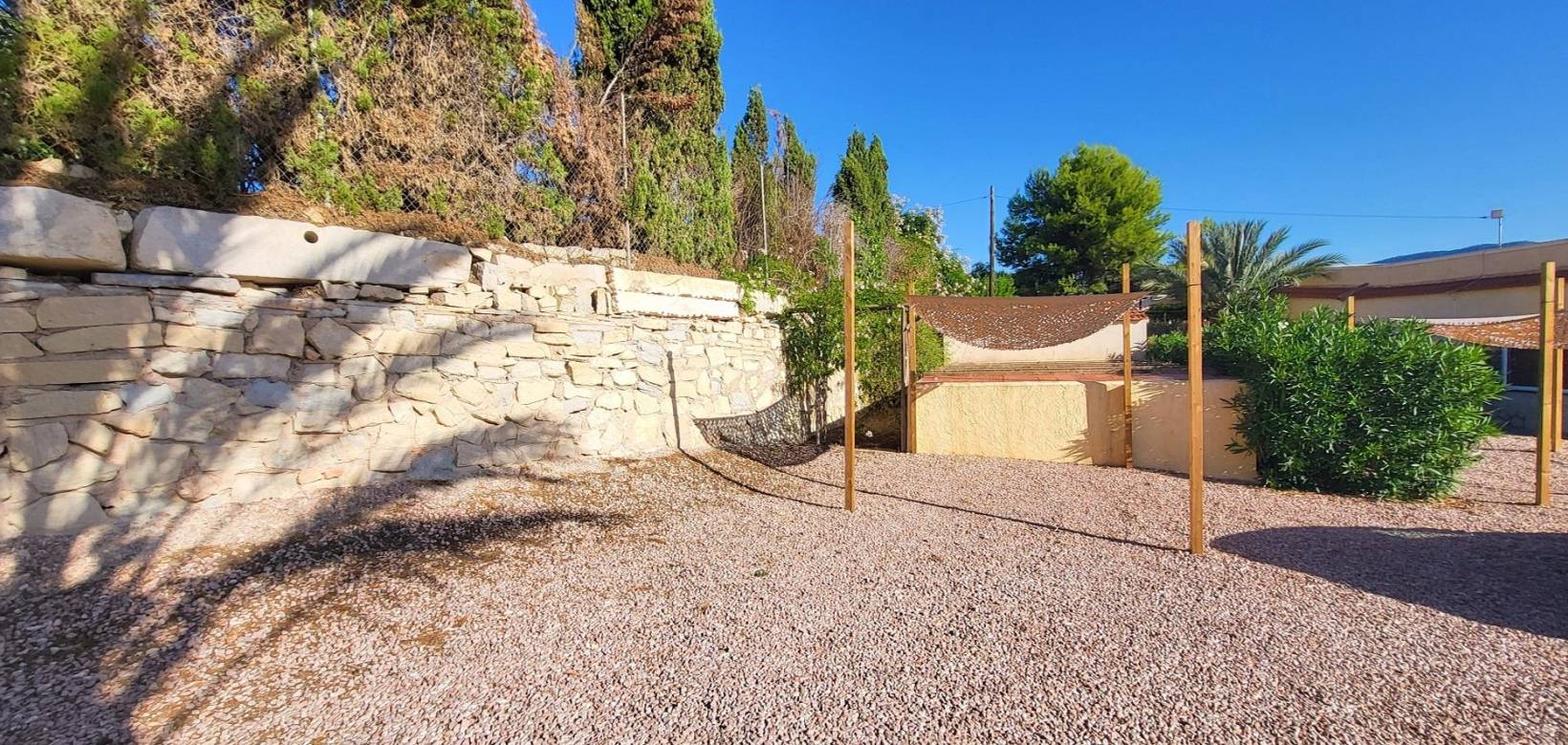 Resale - Villa - La Romana