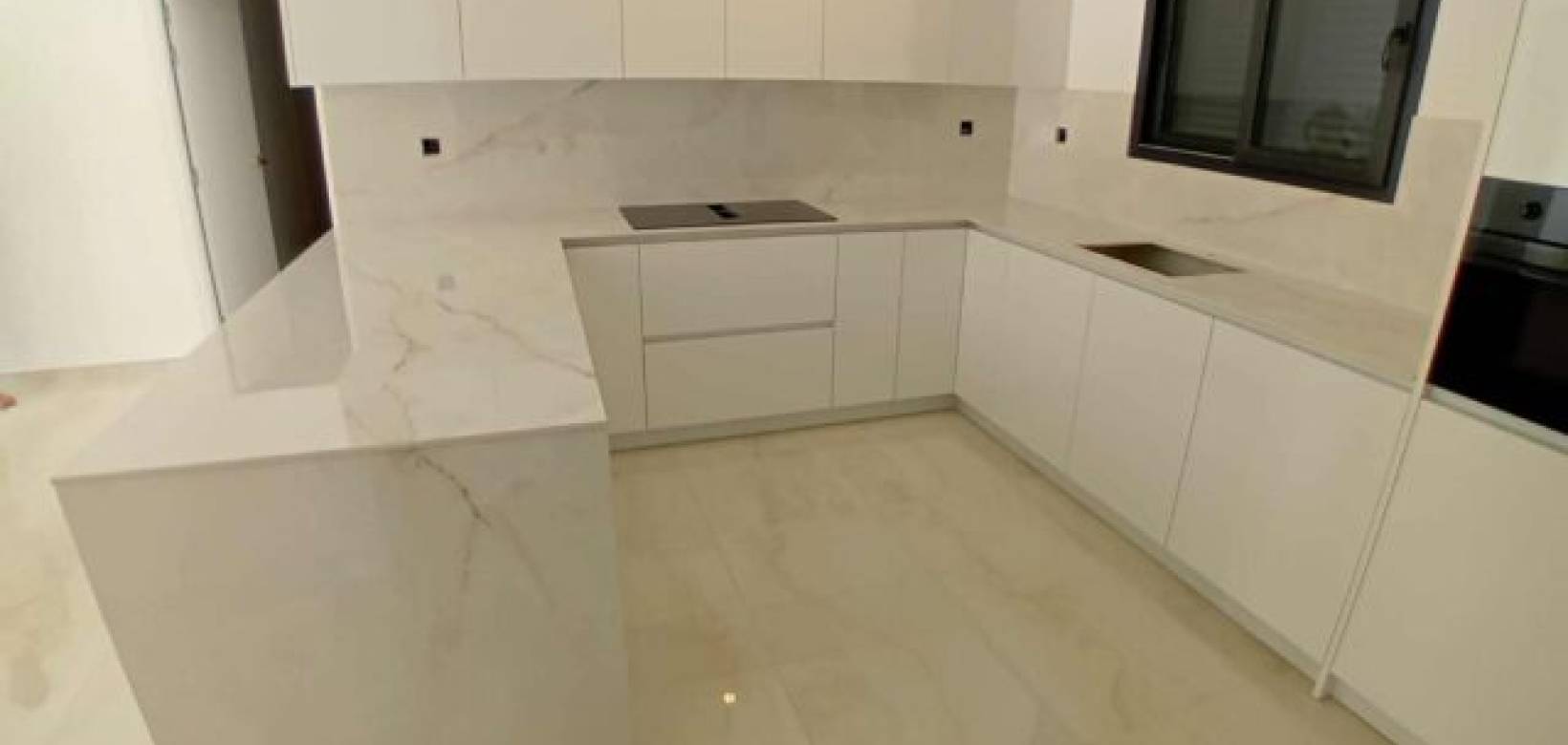 Resale - Villa - La Romana