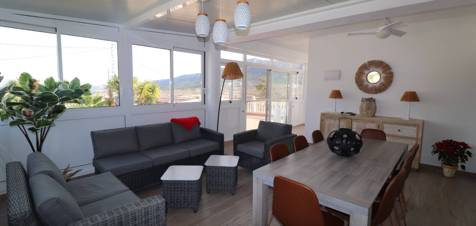 Resale - Villa - La Romana