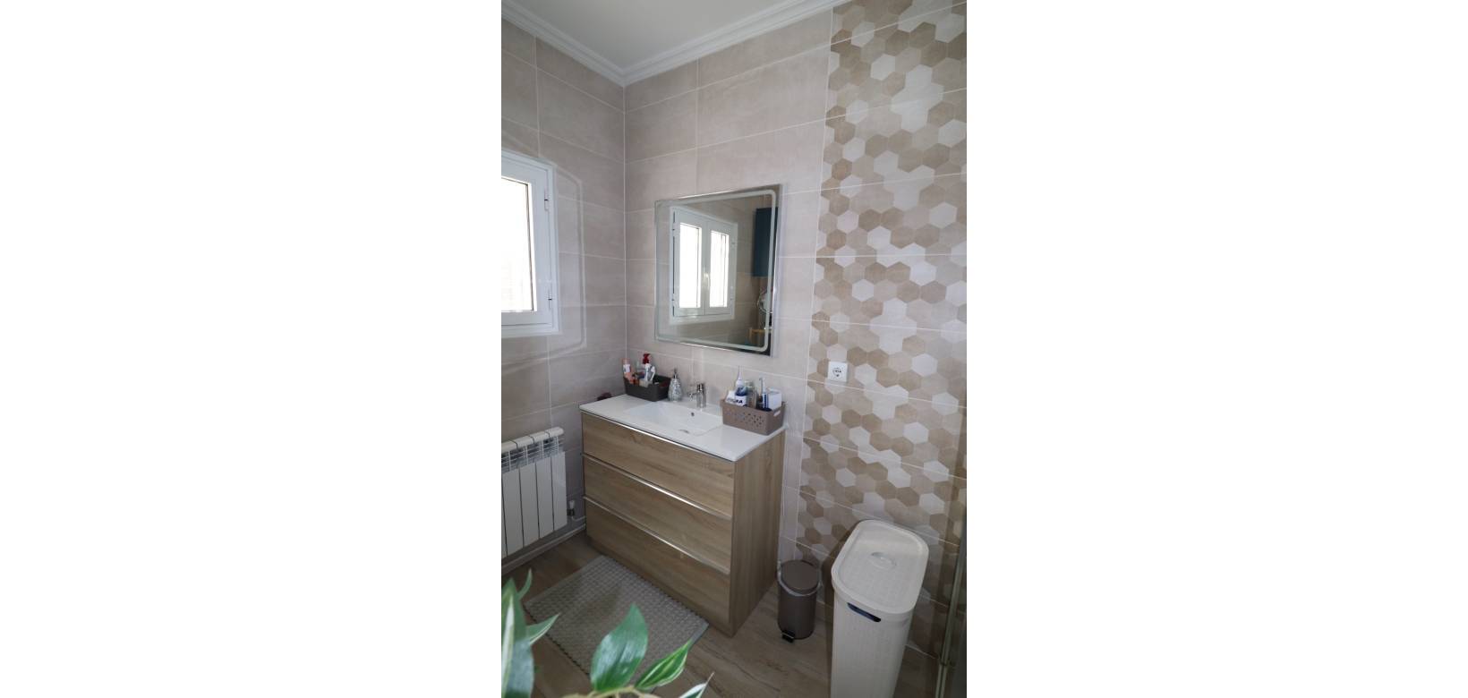 Resale - Villa - La Romana