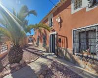 Resale - Villa - La Romana