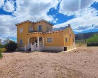 Resale - Villa - La Romana