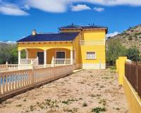 Resale - Villa - La Romana