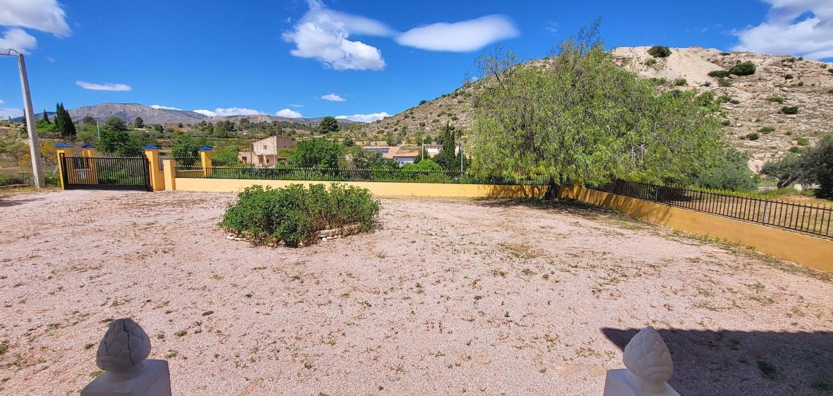 Resale - Villa - La Romana