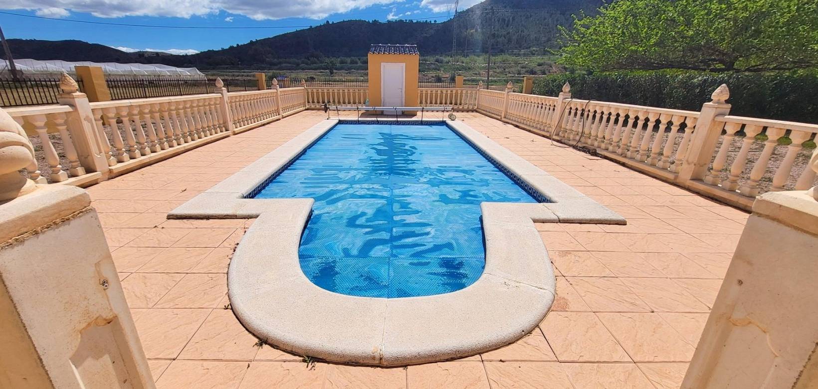 Resale - Villa - La Romana