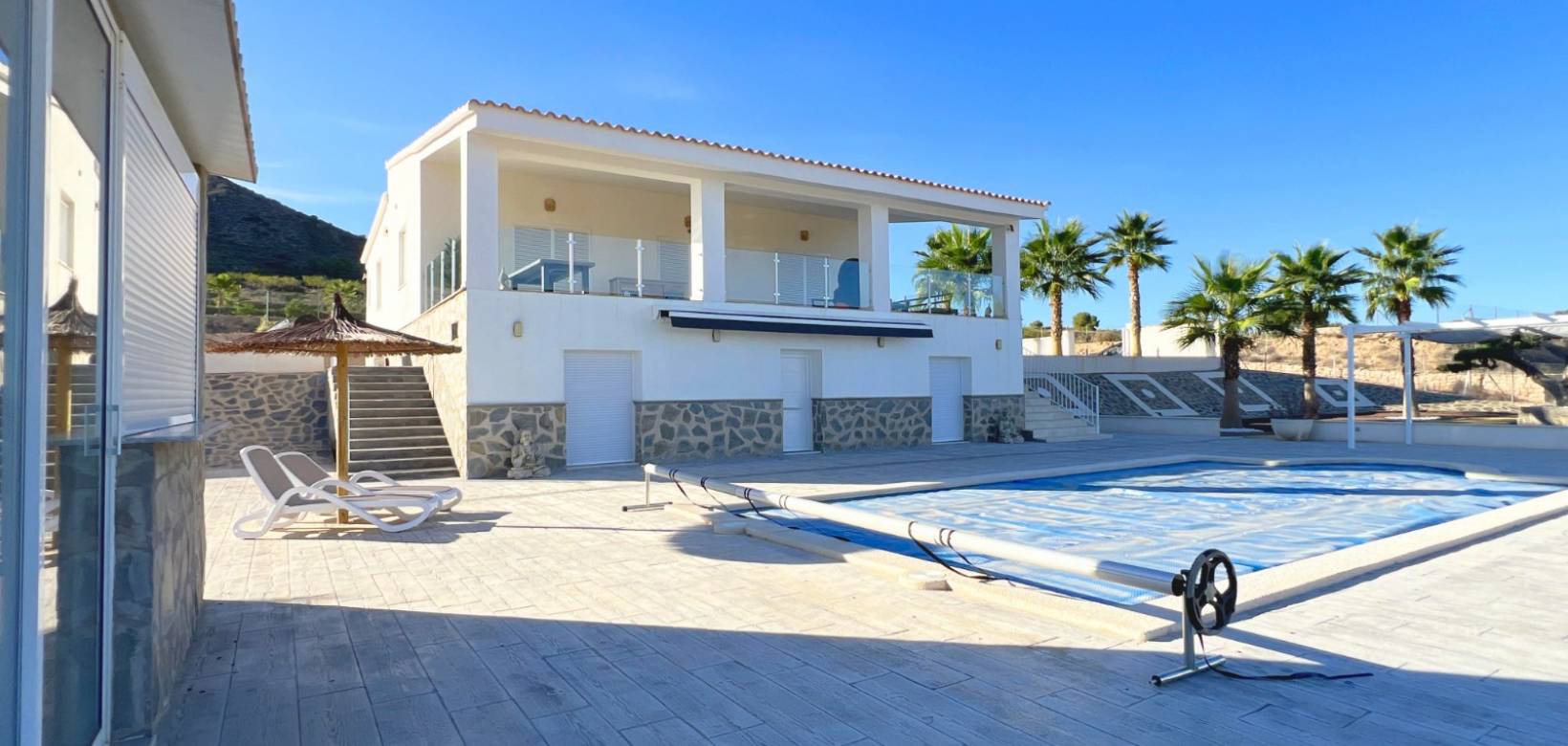 Resale - Villa - La Romana