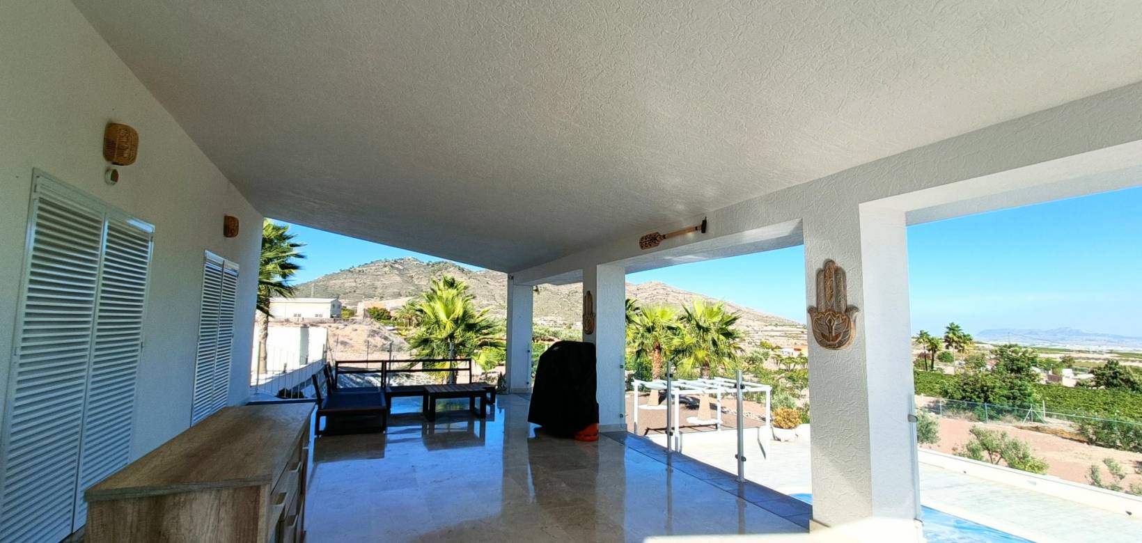 Resale - Villa - La Romana