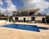 Resale - Villa - La Romana