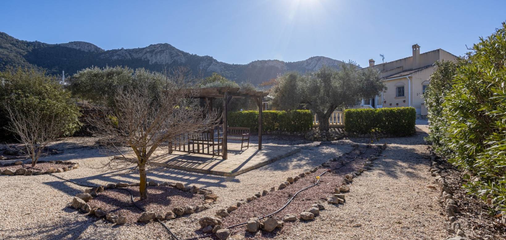Resale - Villa - La Zarza