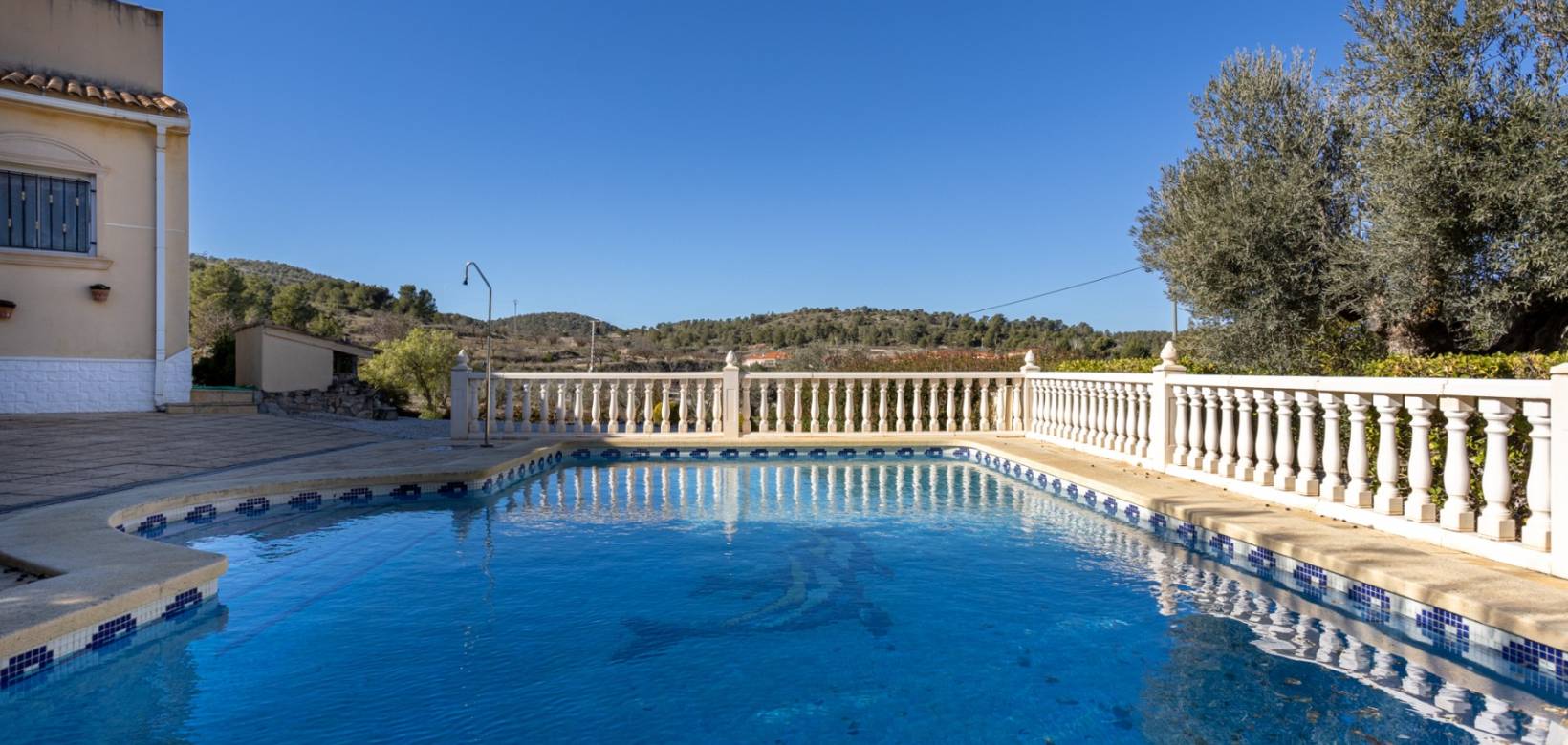 Resale - Villa - La Zarza