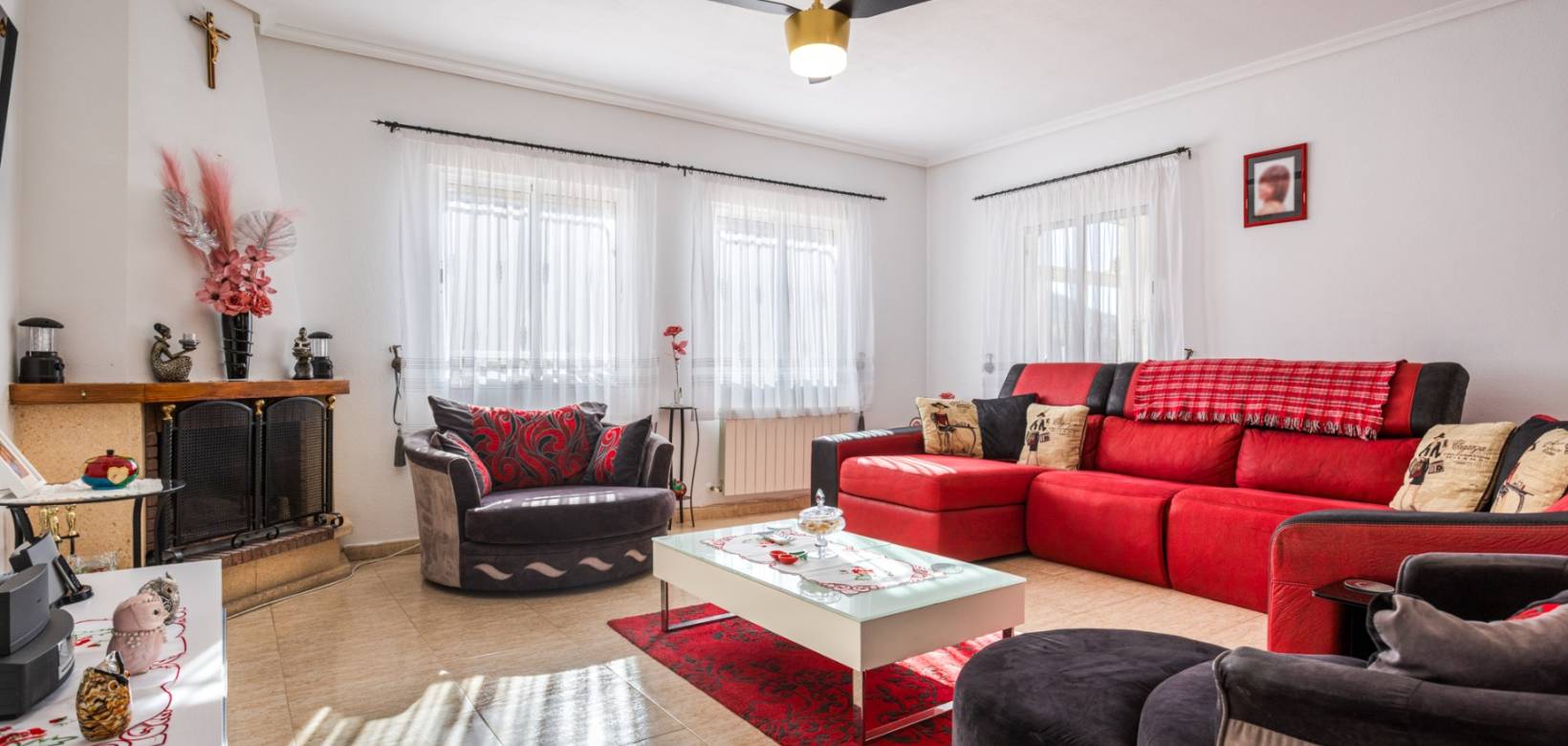Resale - Villa - La Zarza