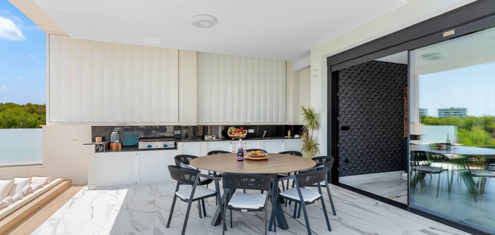 Resale - Villa - Las Colinas Golf Resort - Las Colinas Golf