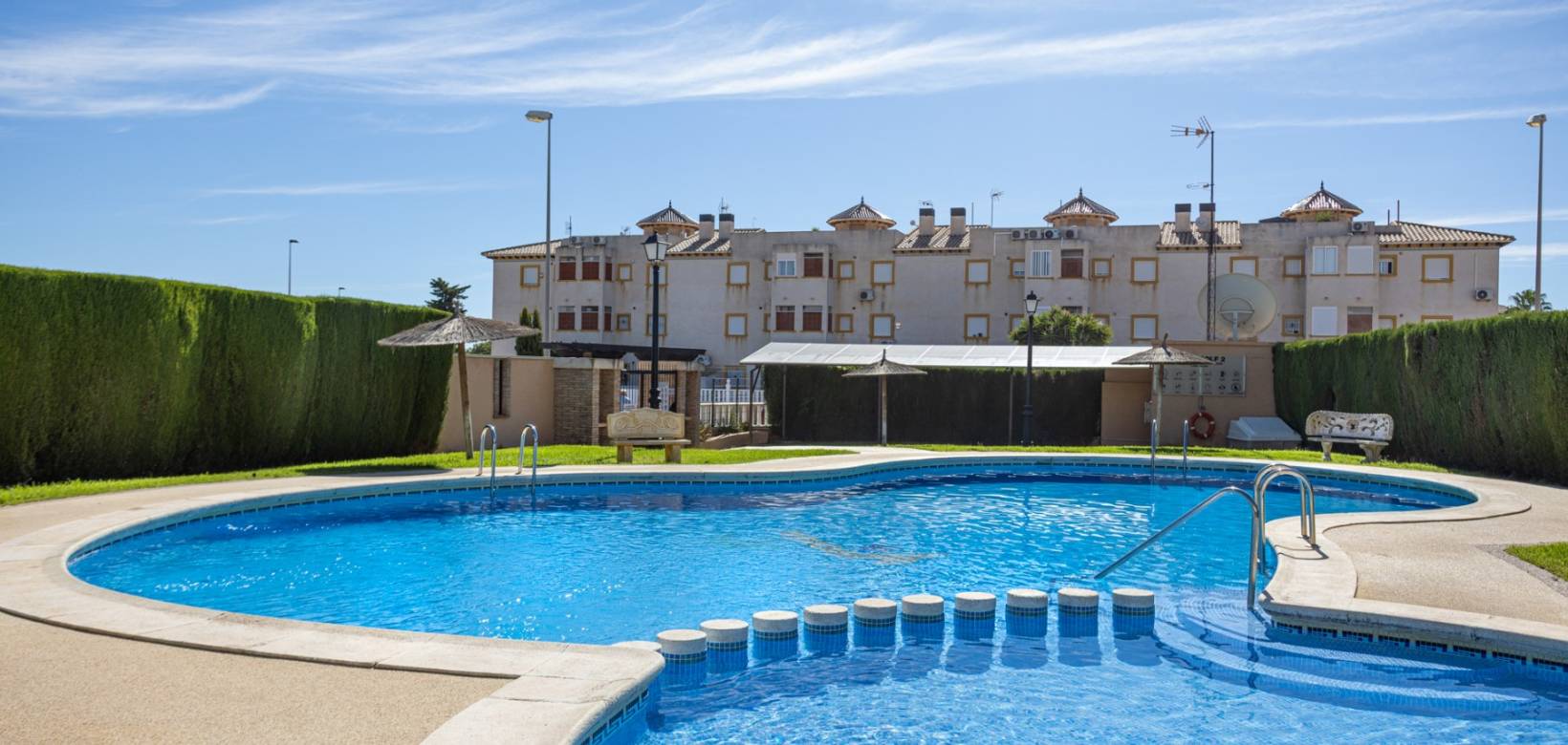 Resale - Villa - Lomas de Cabo Roig - Orihuela Costa