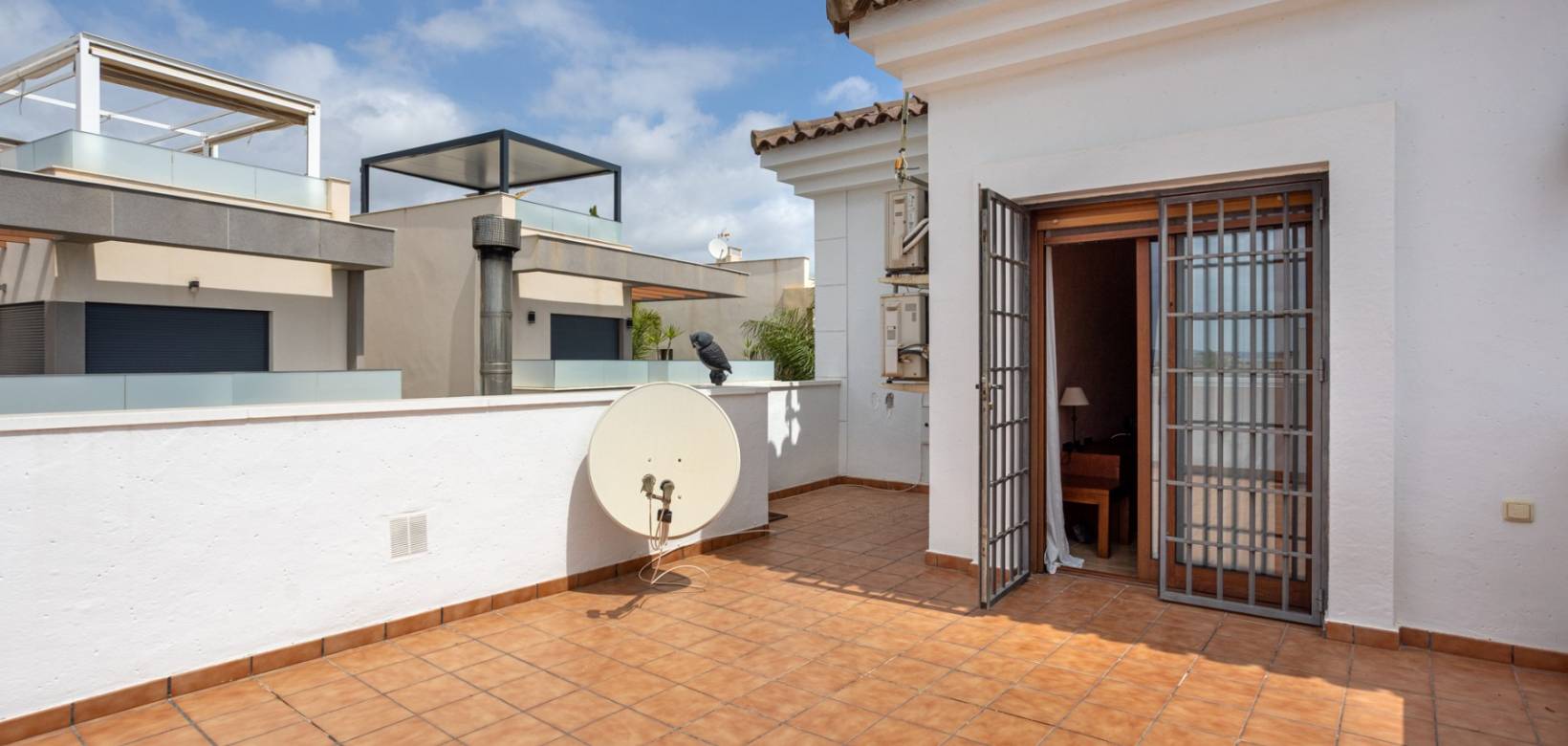 Resale - Villa - Los Montesinos - La Herrada