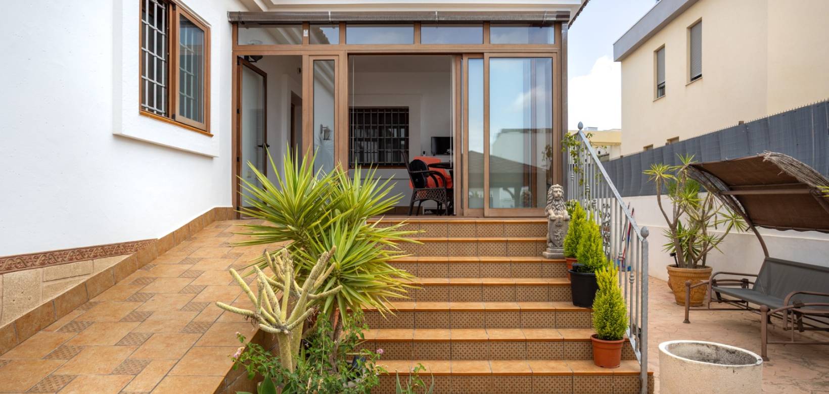 Resale - Villa - Los Montesinos - La Herrada