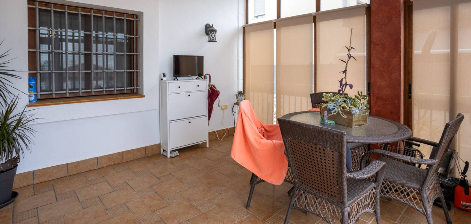 Resale - Villa - Los Montesinos - La Herrada