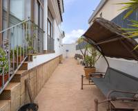 Resale - Villa - Los Montesinos - La Herrada