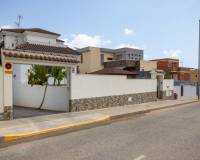 Resale - Villa - Los Montesinos - La Herrada