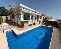 Resale - Villa - Los Montesinos - La Herrada