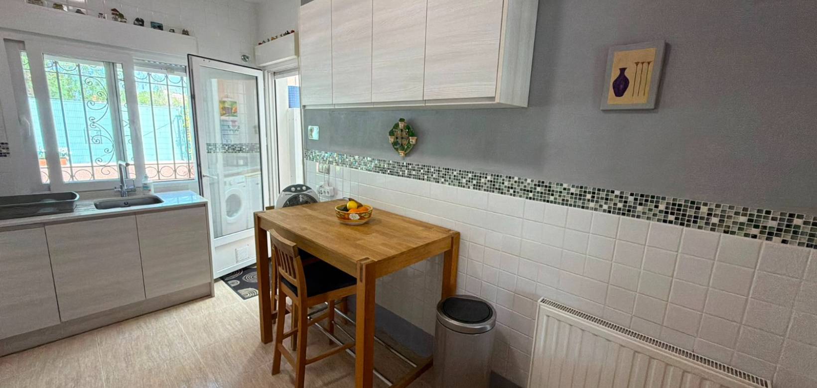Resale - Villa - Los Montesinos - La Herrada