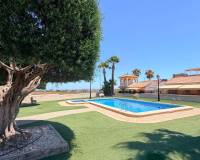 Resale - Villa - Los Montesinos - Urbanizacion montesol