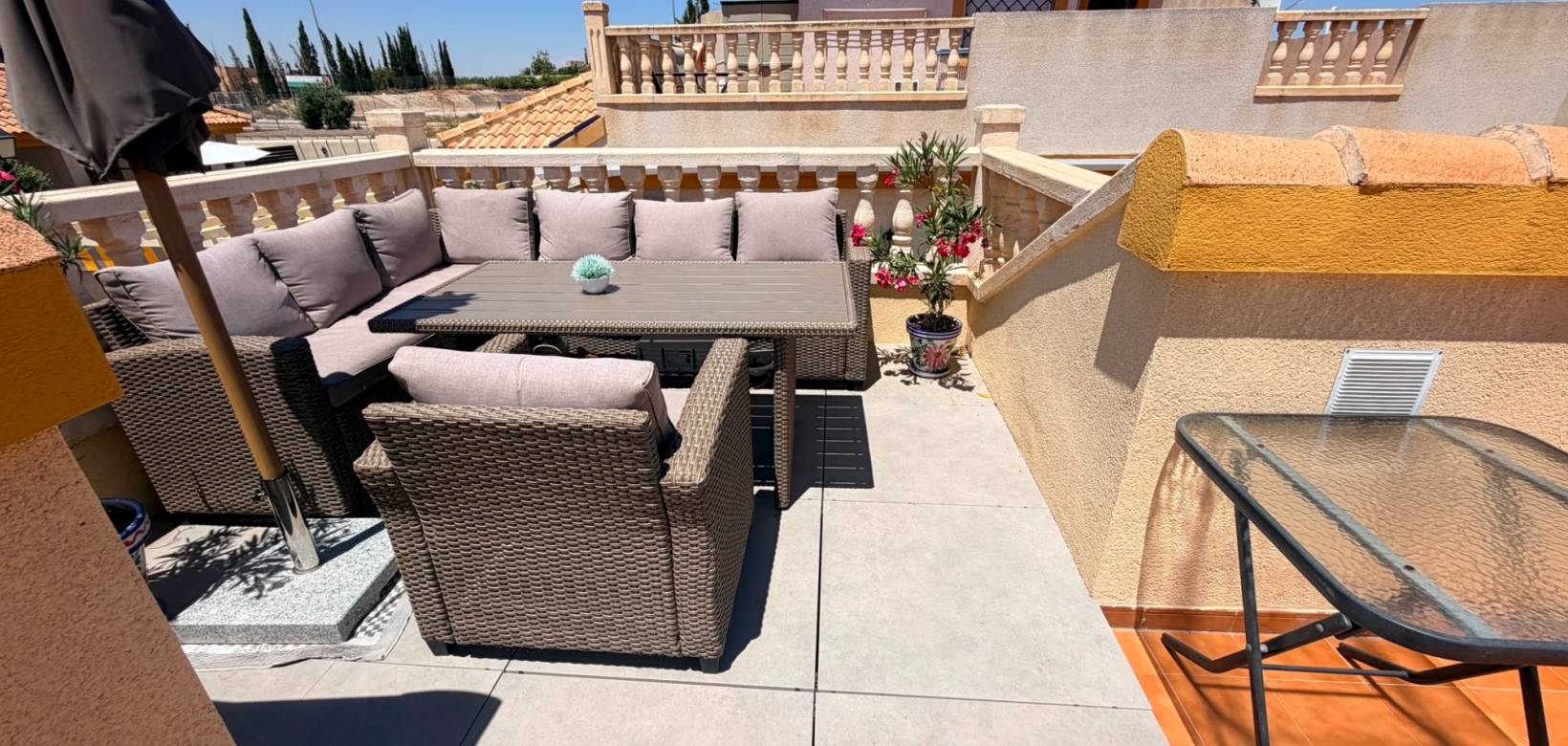 Resale - Villa - Los Montesinos - Urbanizacion montesol