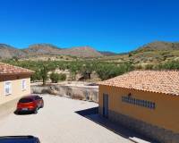 Resale - Villa - Macisvenda