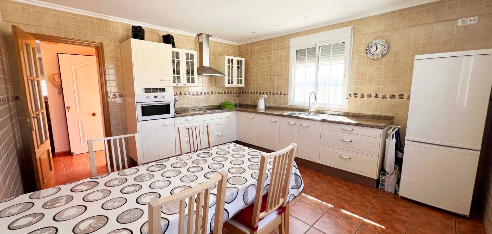 Resale - Villa - Macisvenda