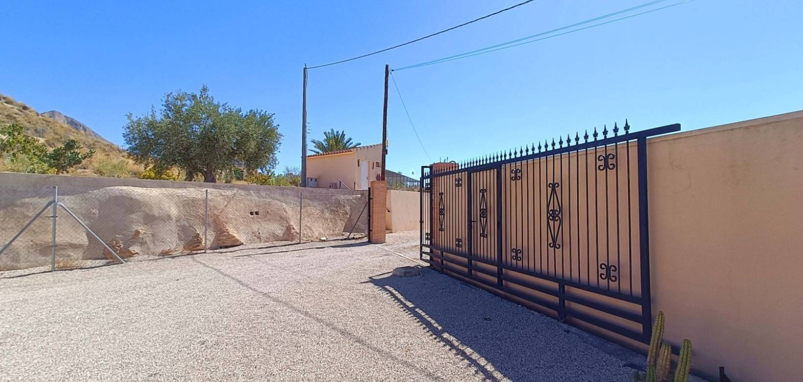 Resale - Villa - Macisvenda