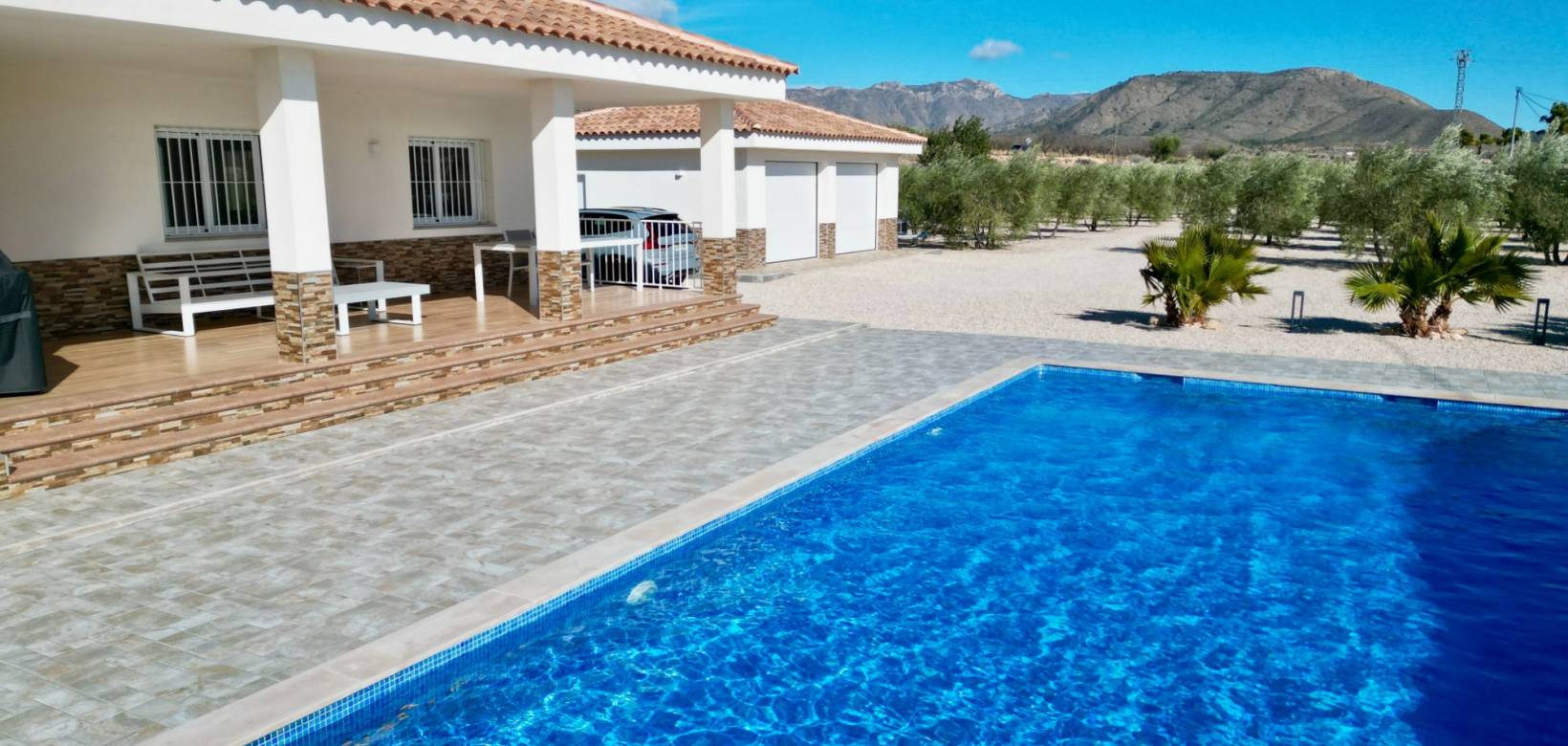 Resale - Villa - Macisvenda