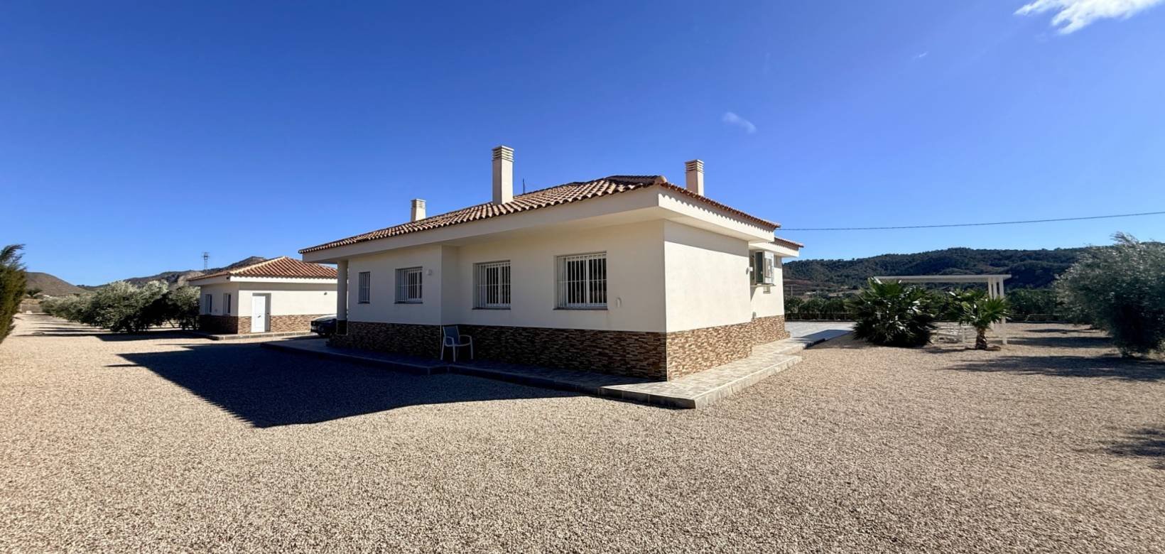 Resale - Villa - Macisvenda