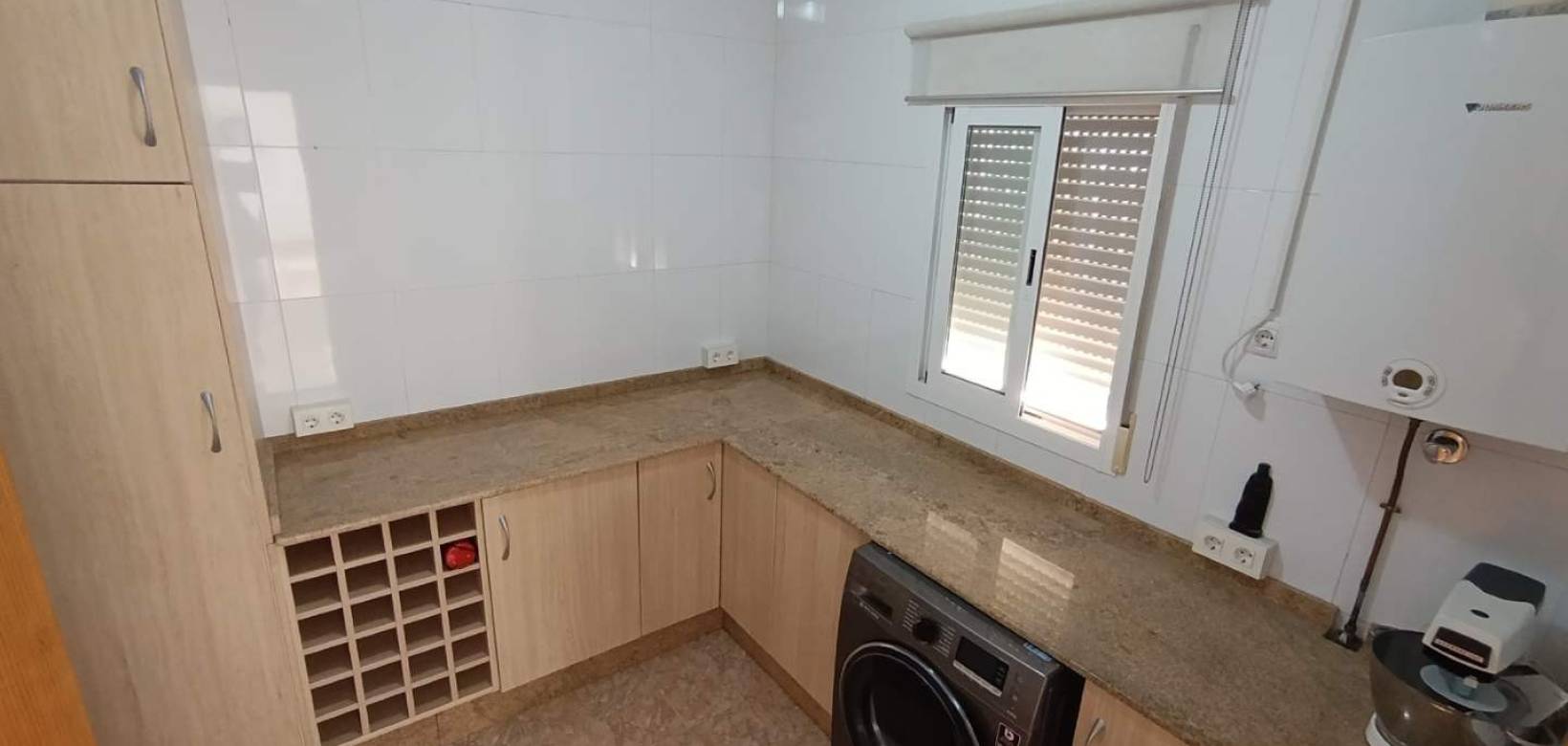 Resale - Villa - Macisvenda