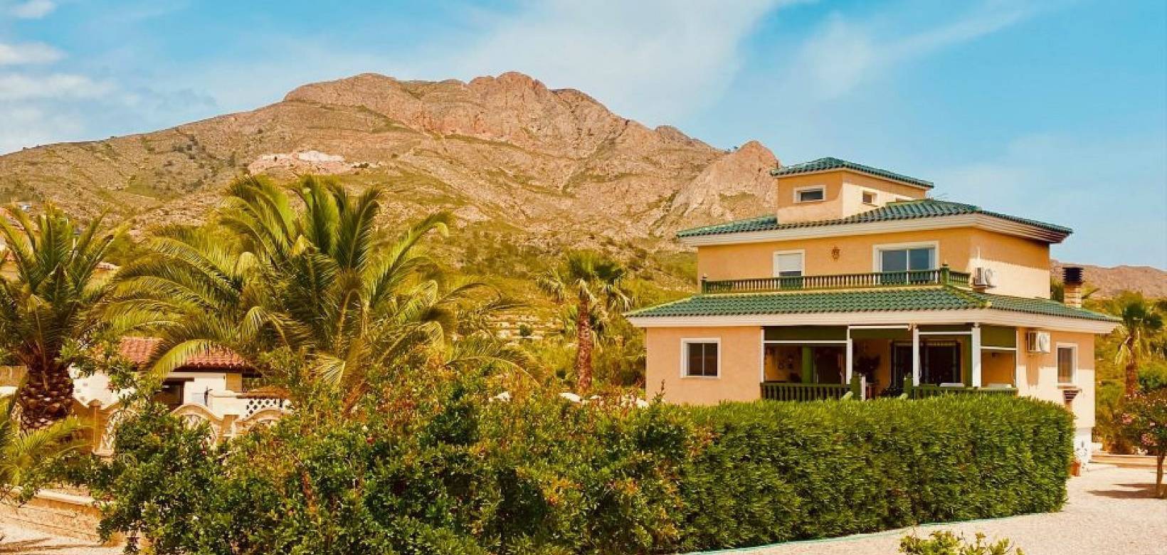 Resale - Villa - Macisvenda