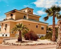 Resale - Villa - Macisvenda