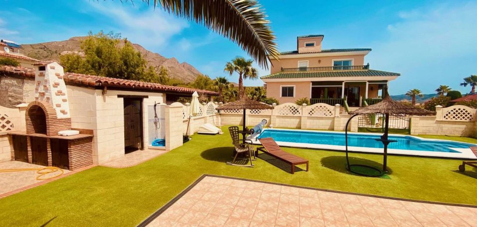 Resale - Villa - Macisvenda