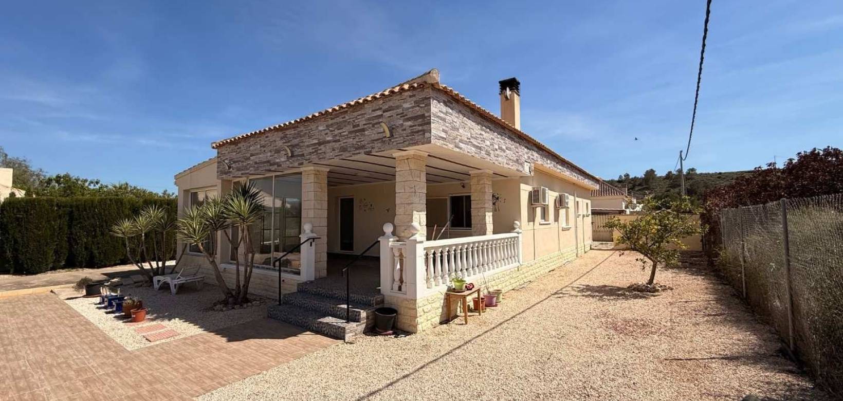 Resale - Villa - Macisvenda