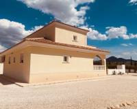 Resale - Villa - Macisvenda